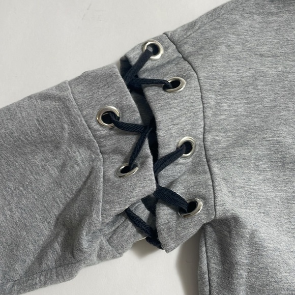 DREW ANTHROPOLOGIE grey sweatshirt material long sleeve with detached sleeves - Picture 2 of 5